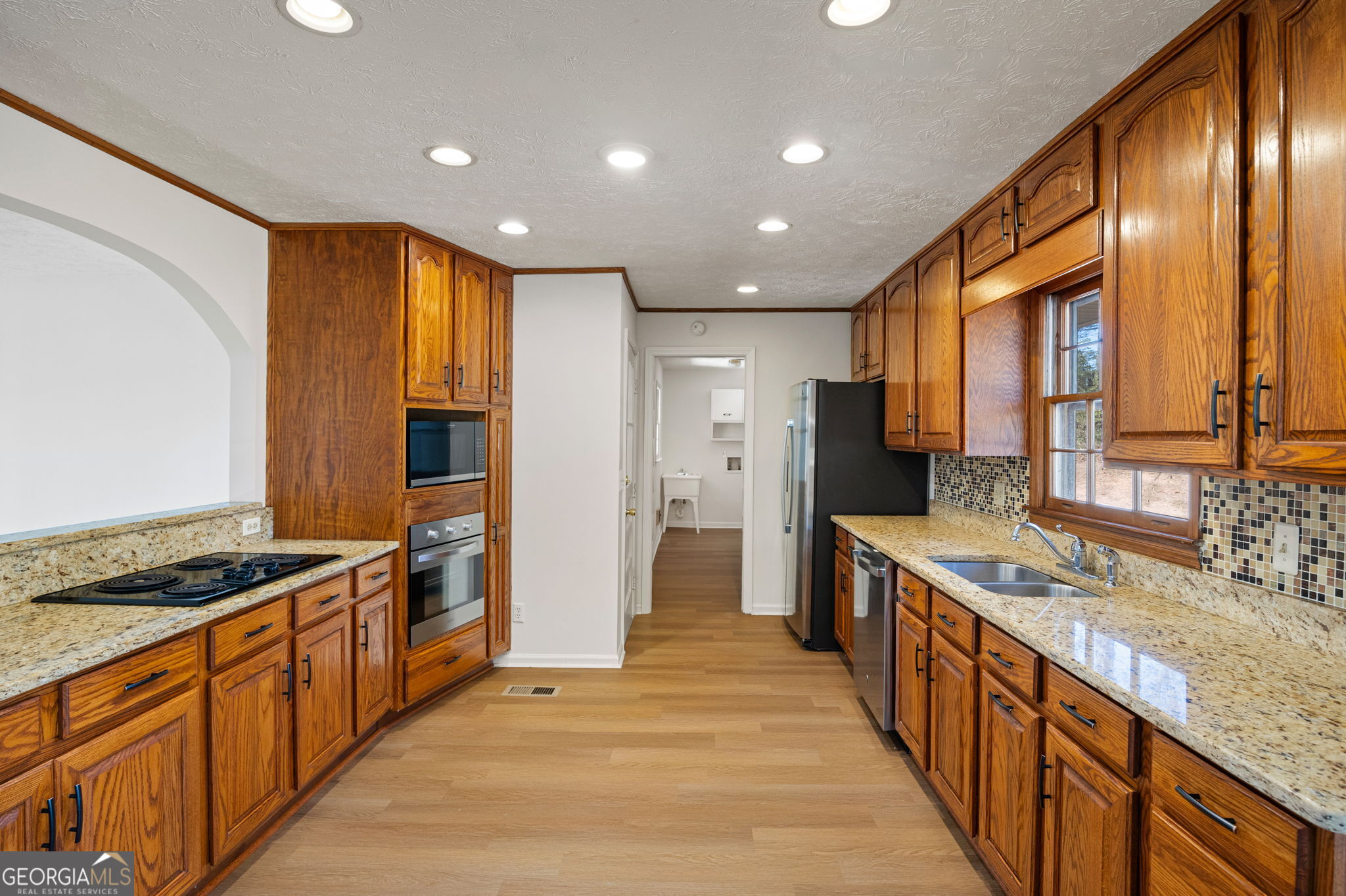 1330 Hidden Circle DR