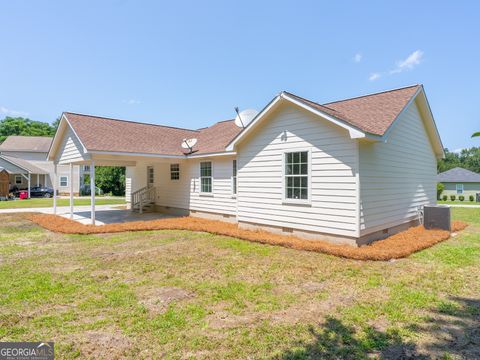 A home in Blackshear