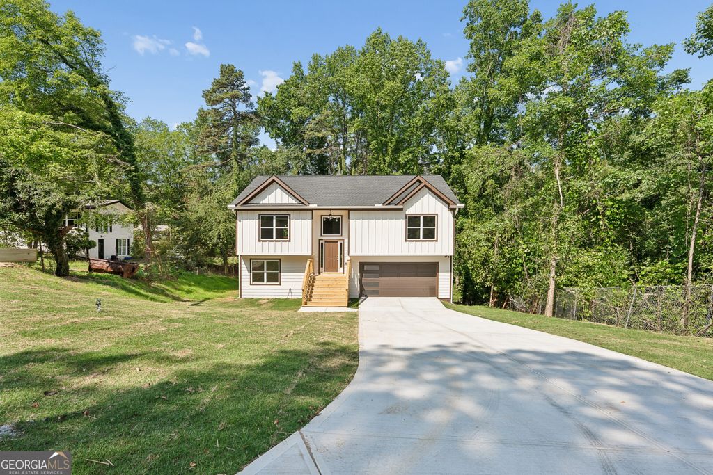 Photo of 3642 Dorsey Circle, Gainesville, GA 30504 (MLS # 10769460)