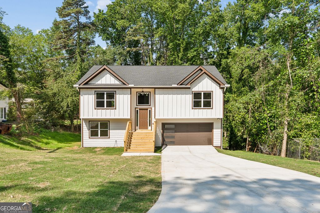 Photo of 3642 Dorsey Circle, Gainesville, GA 30504 (MLS # 10769460)