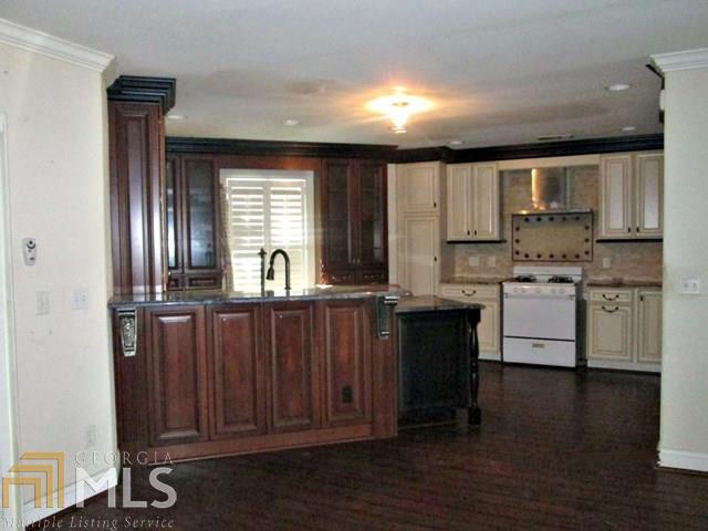 Lake Shore - Residential