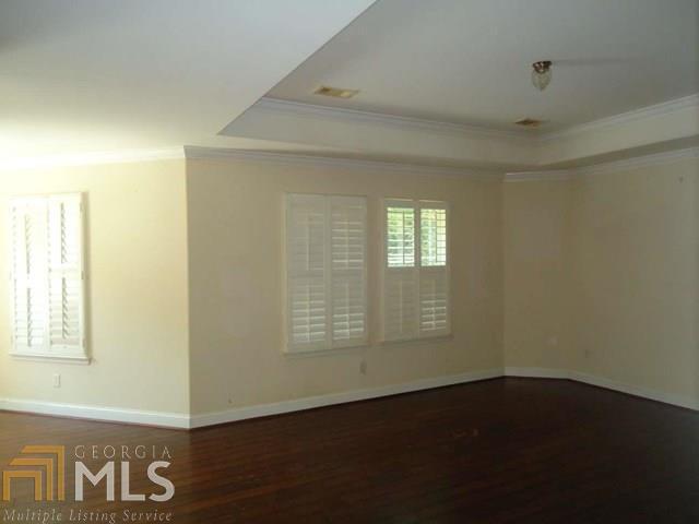 Lake Shore - Residential
