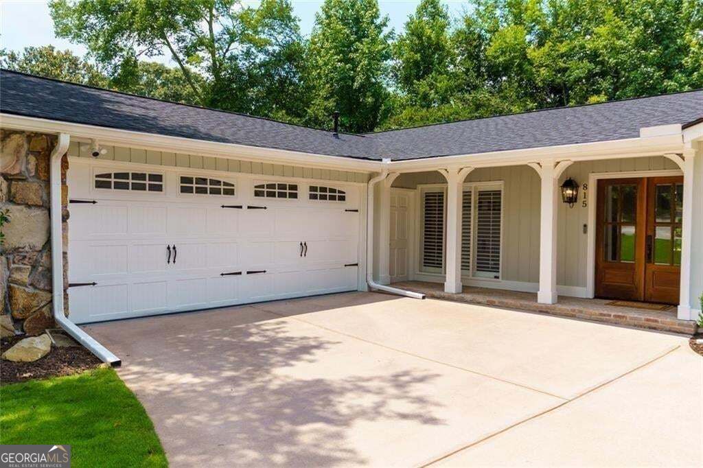 815 Fairfield DR