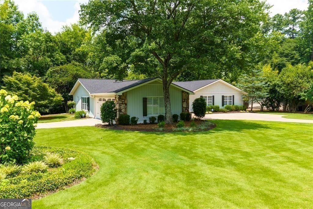 815 Fairfield DR