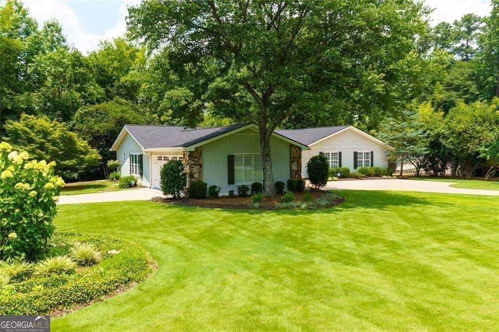 815 Fairfield DR