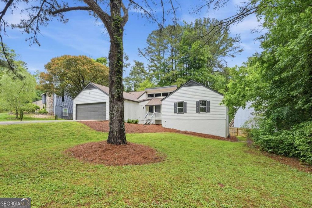 Photo of 3244 Harbor Woods Road, Decatur, GA 30034 (MLS # 10760849)