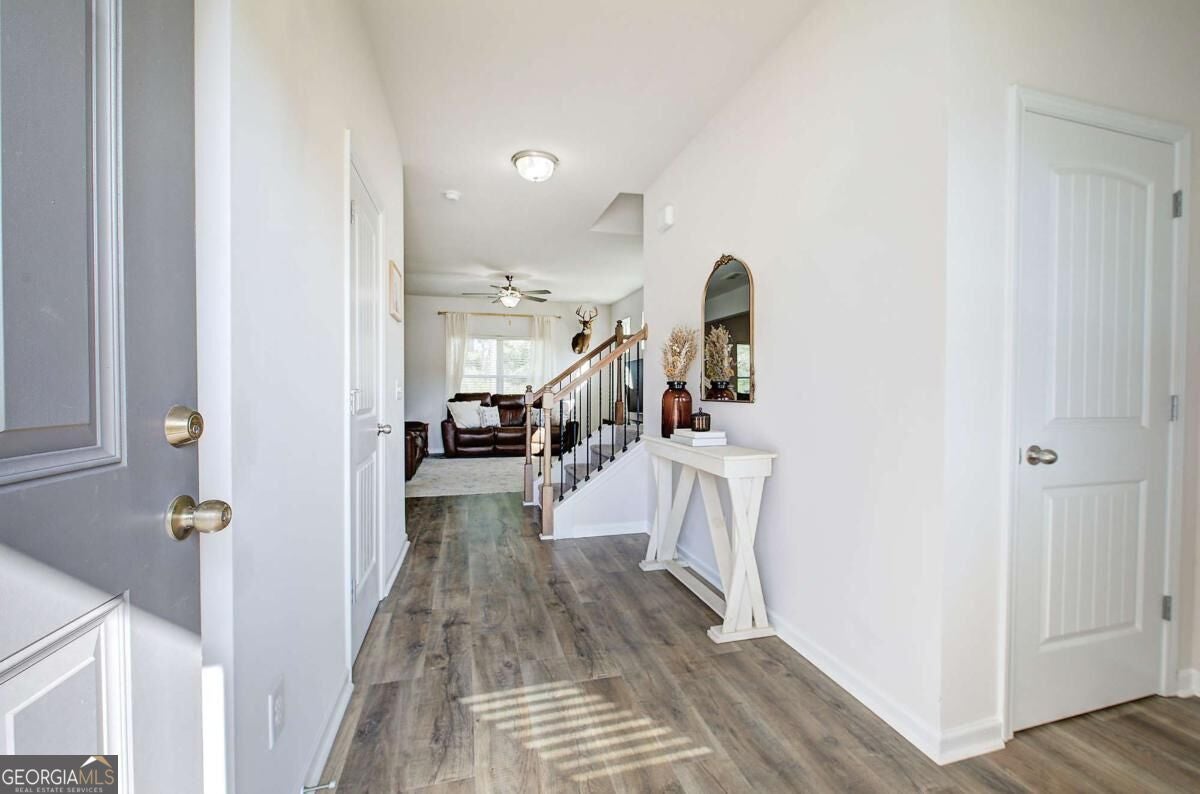 16 Maycroft CT NE