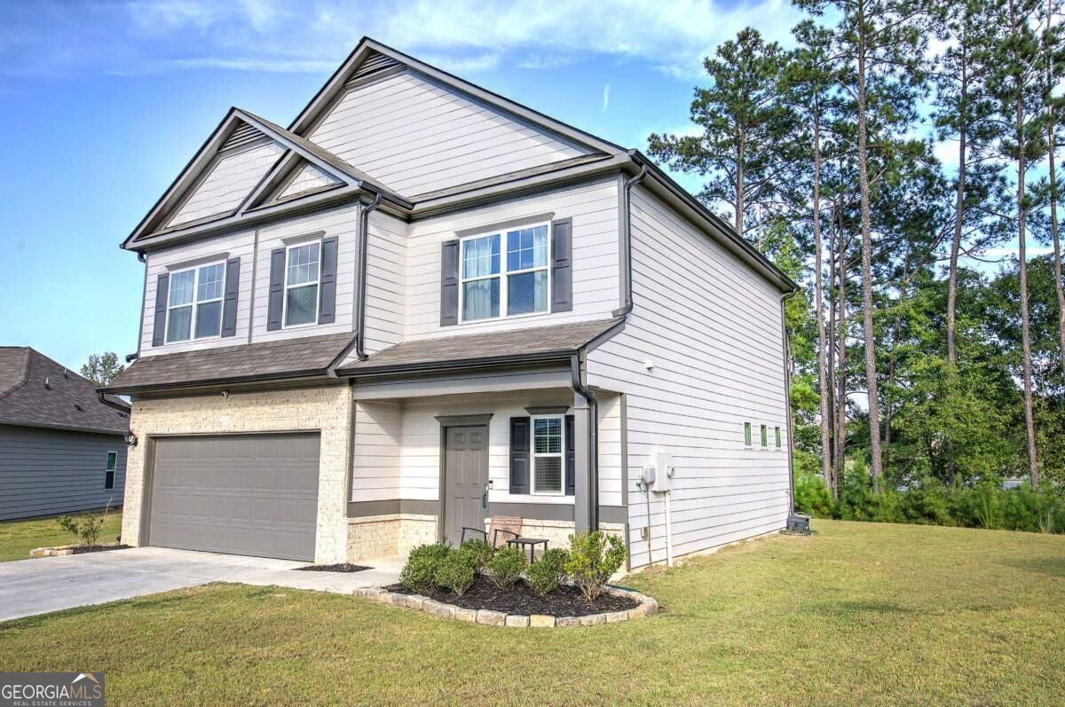 16 Maycroft CT NE