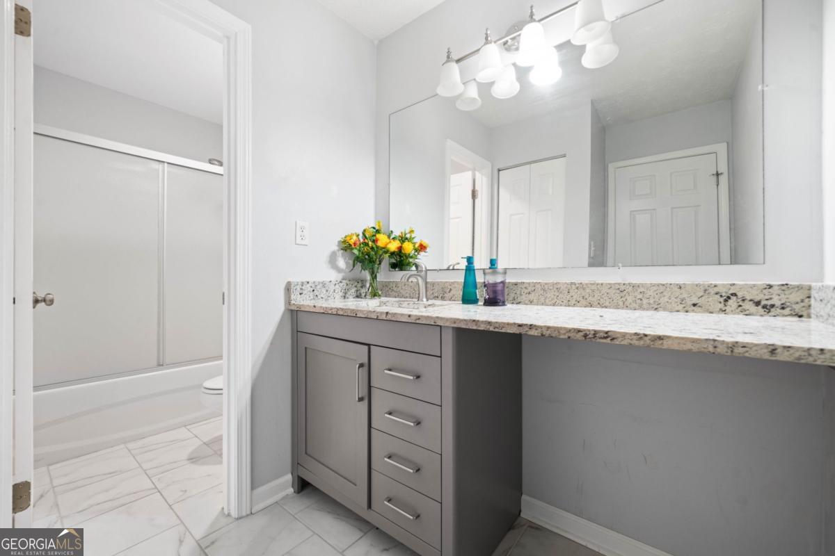 Parkaire Crossing Condominium - Residential