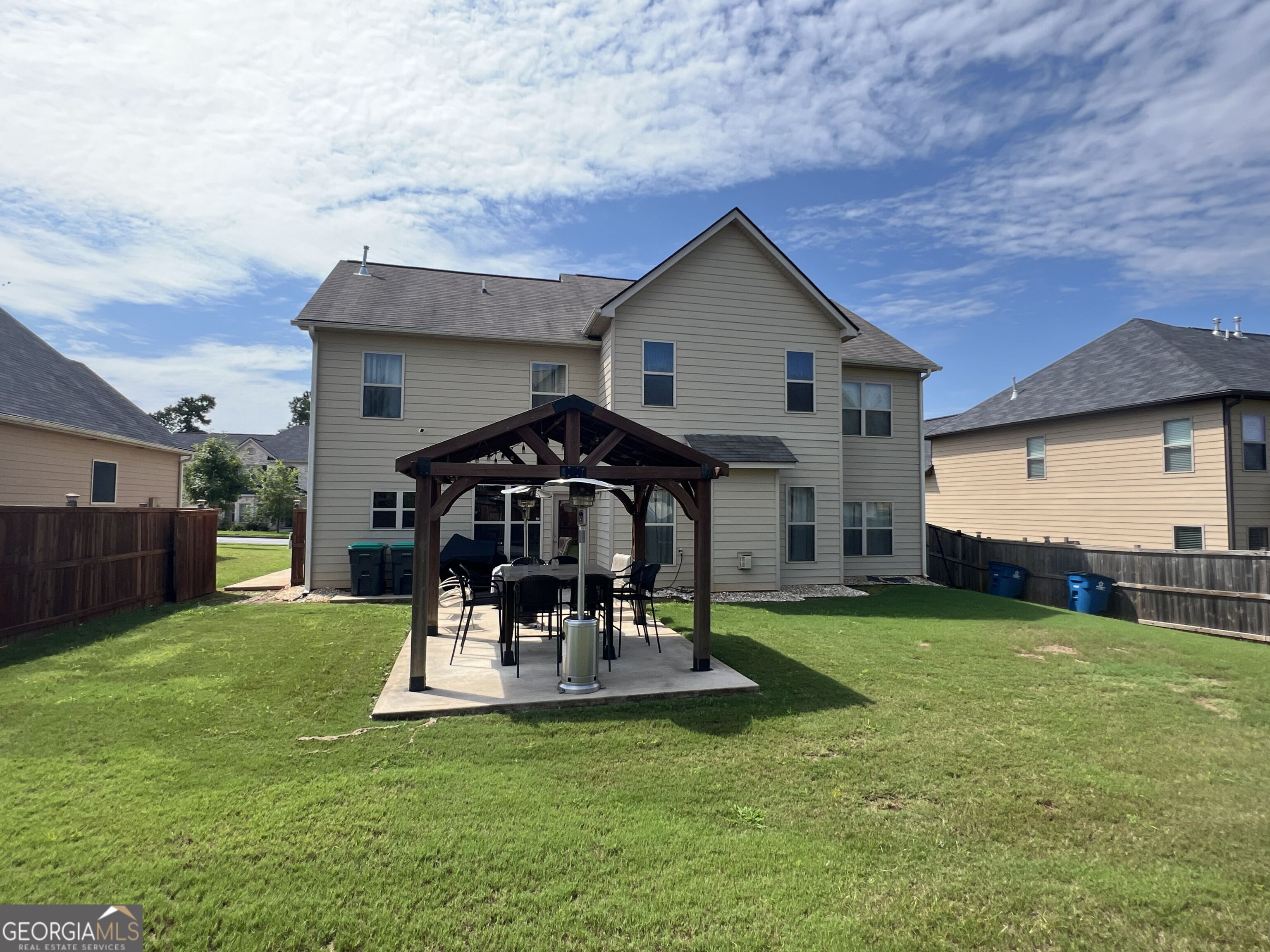 582 Oakville TRL