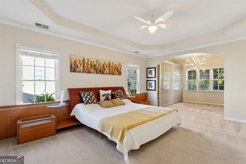 Lakefield Manor - Residential