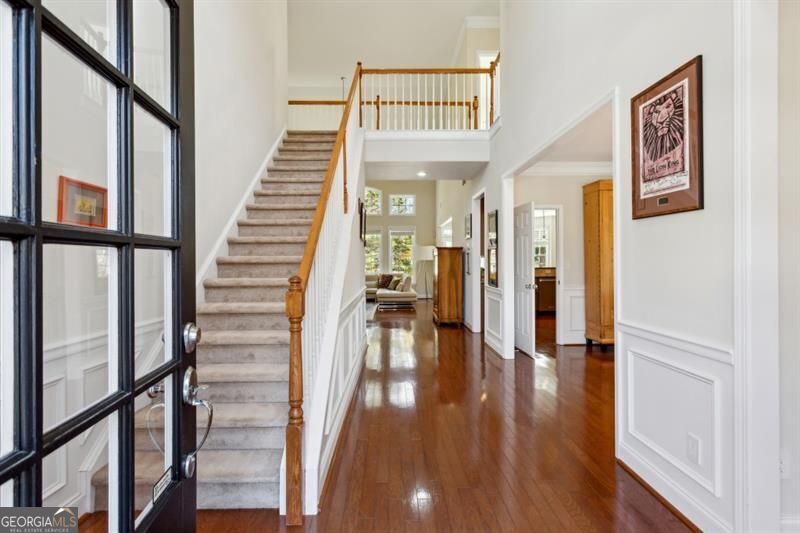 Lakefield Manor - Residential