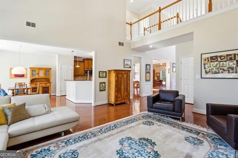 Lakefield Manor - Residential