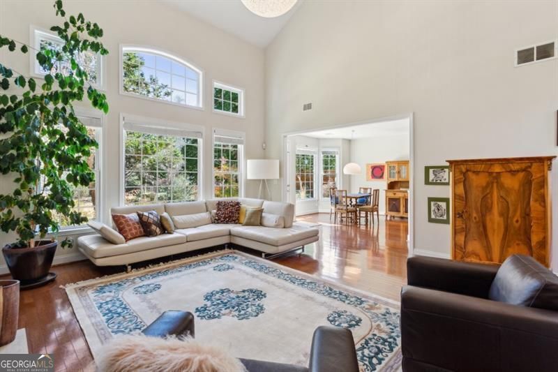 Lakefield Manor - Residential