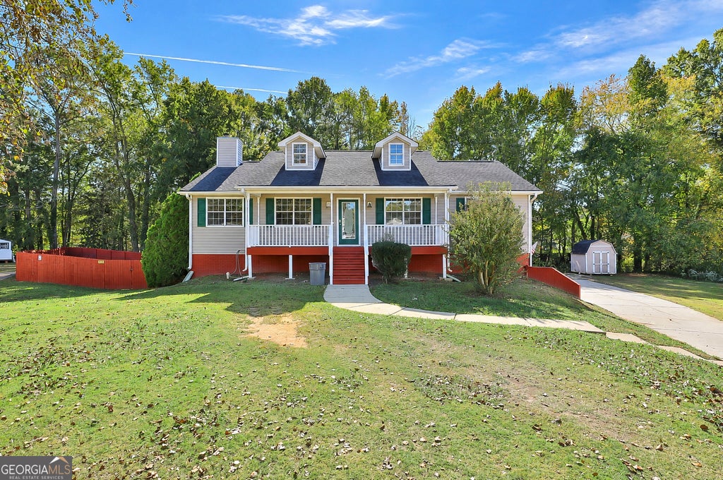 Photo of 70 Clover Court, Hampton, GA 30228 (MLS # 10879752)