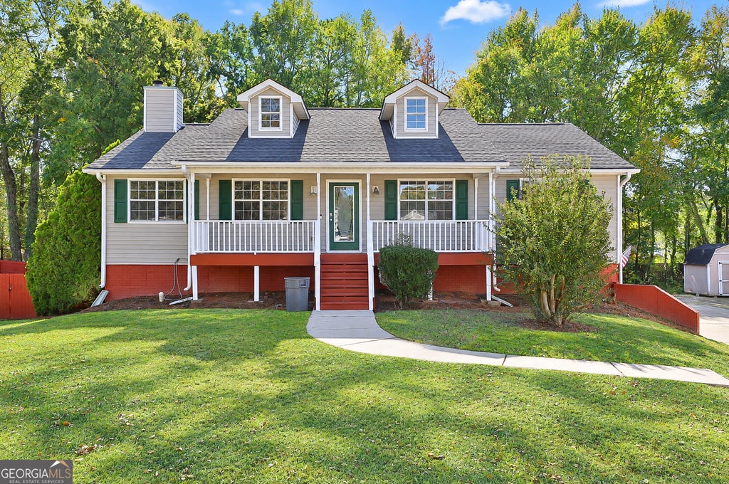 Photo of 70 Clover Court, Hampton, GA 30228 (MLS # 10879752)
