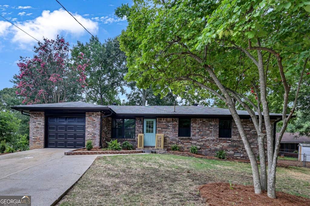 Photo of 2391 Prestige Valley Court, Morrow, GA 30260 (MLS # 10822232)