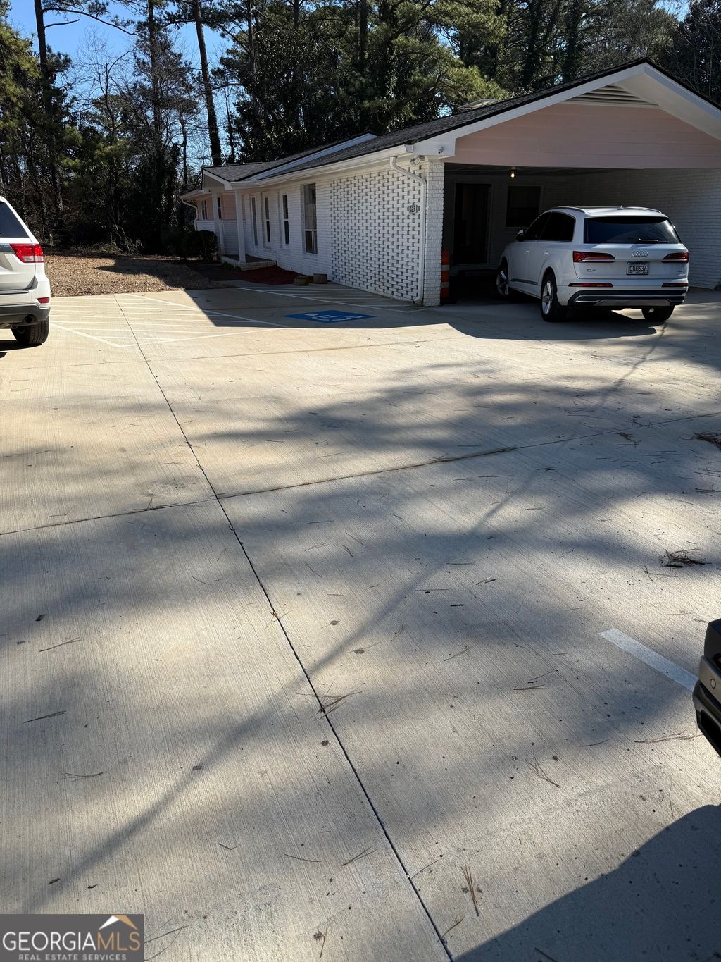 Photo of 523 Hurricane Shoals Road, Lawrenceville, GA 30046 (MLS # 10668644)