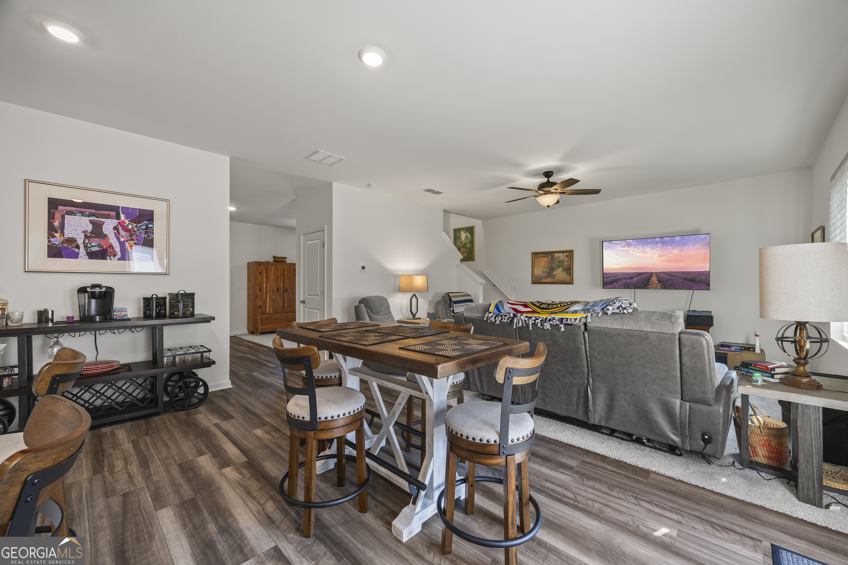 16 Casteel CIR