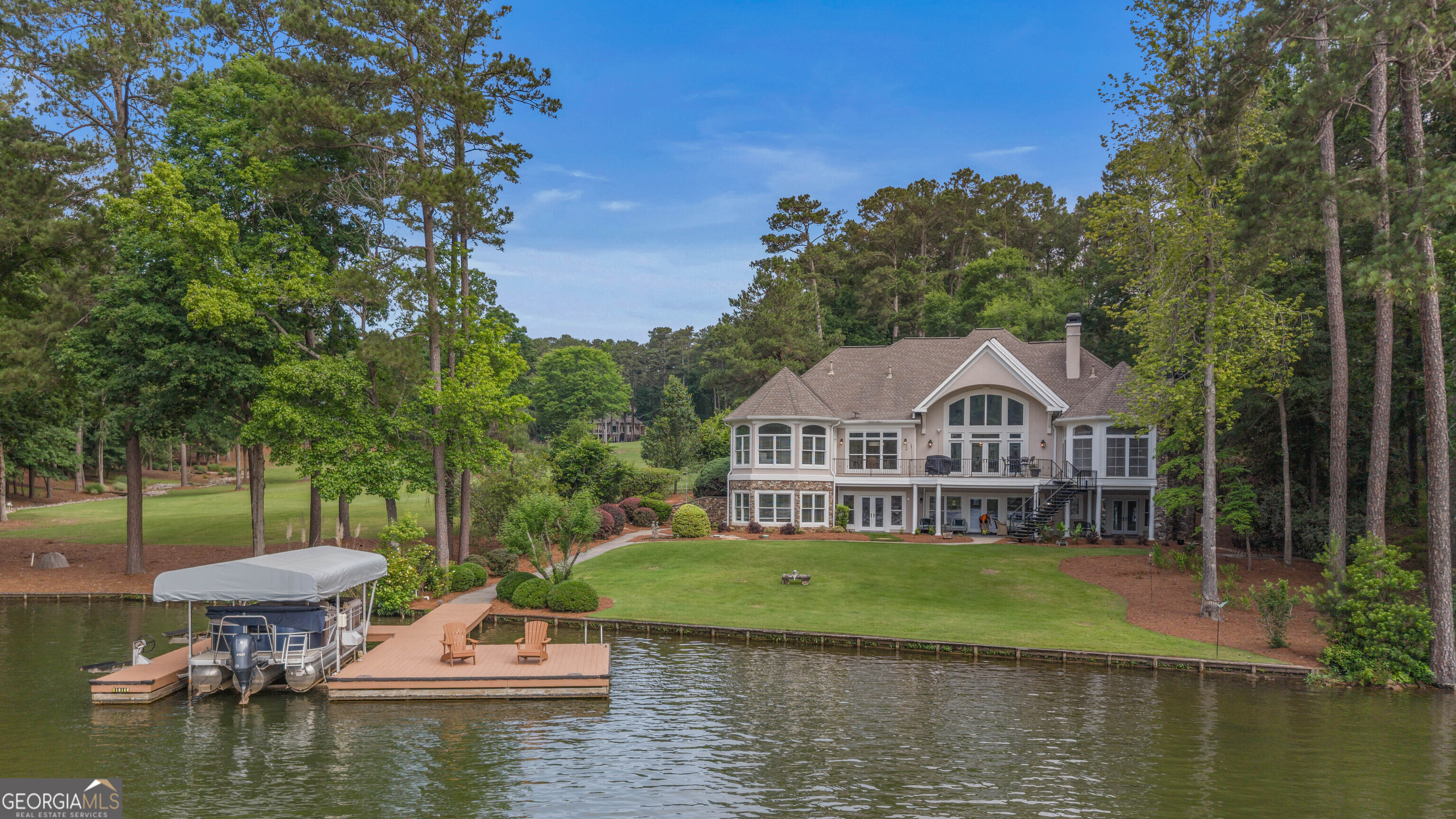 1121 Parrotts Cove RD