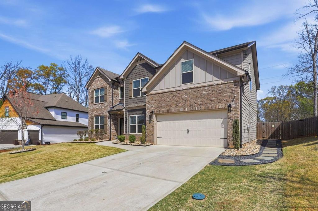 Photo of 5975 Park Bay Court, Flowery Branch, GA 30542 (MLS # 10725570)