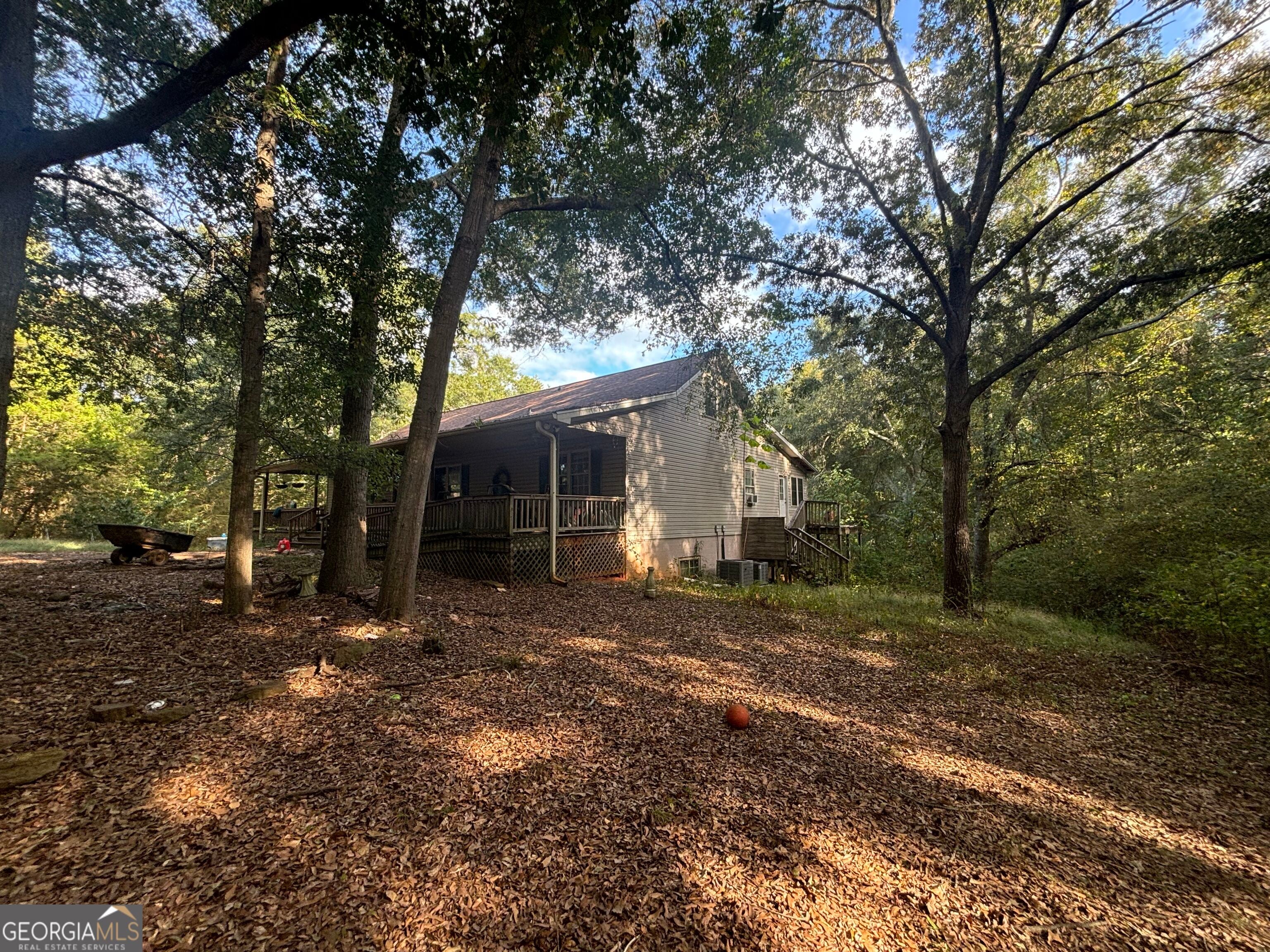 1990 Hewell RD NW