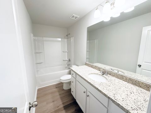 listing image 82
