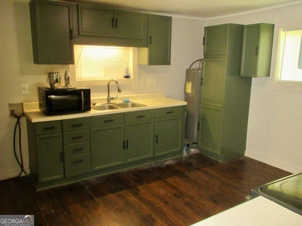 Photo of 824 White Street, Griffin, GA 30223 (MLS # 10791724)