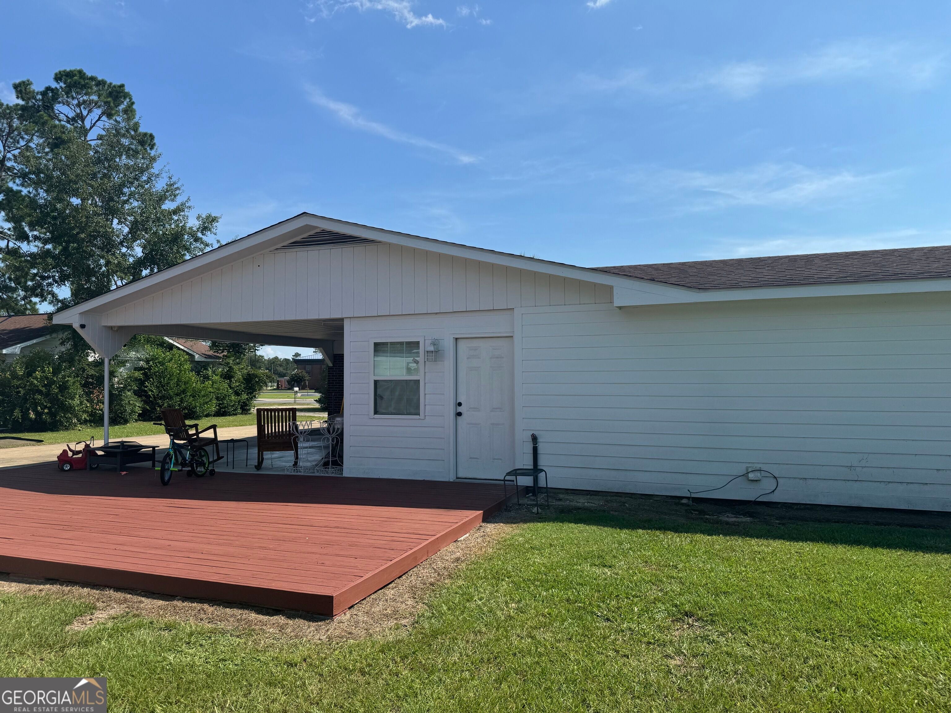 76 Burkett's Ferry RD