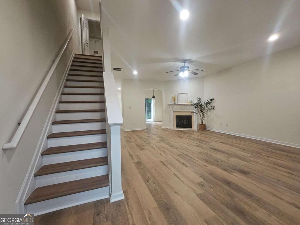 Photo of 619 Kenridge Way, Suwanee, GA 30024 (MLS # 10772134)