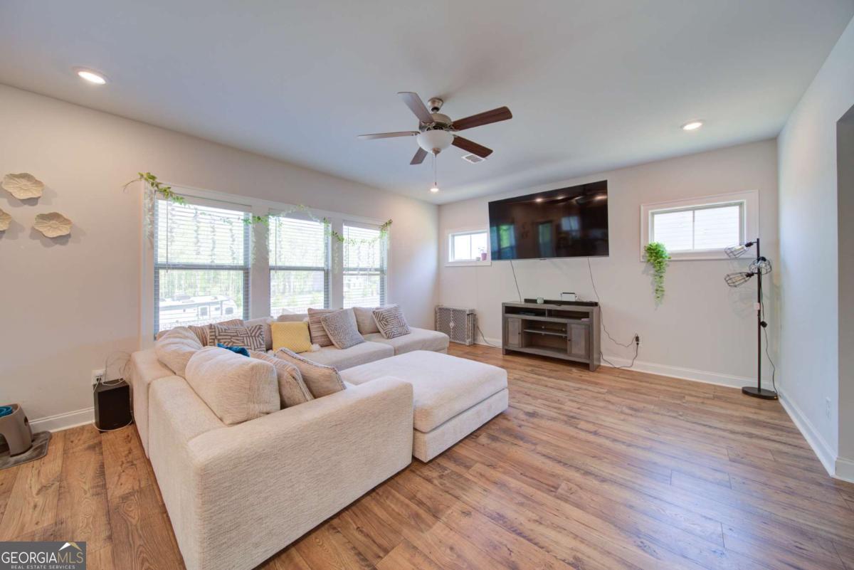 3690 Summerpoint XING