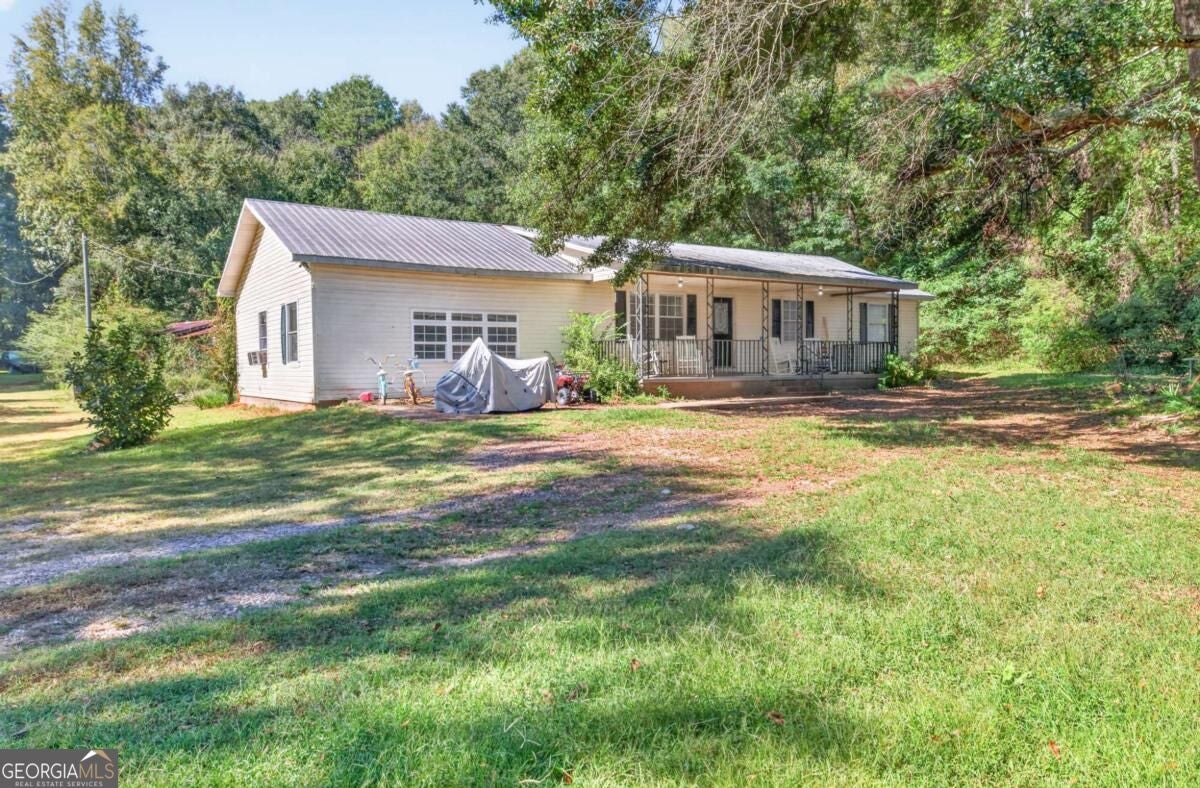 330 W Ridgeway RD