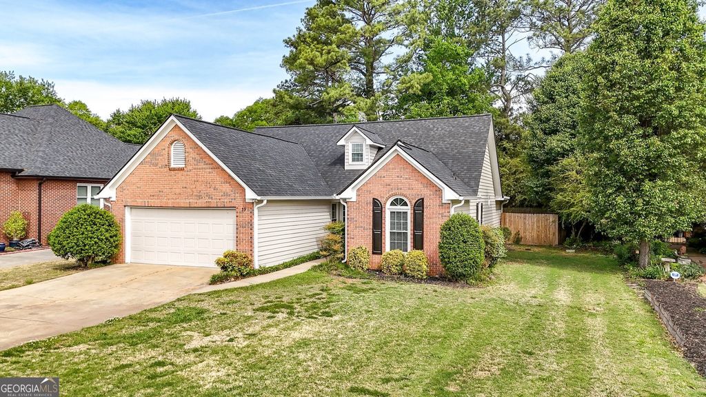 Photo of 39 Thoroughbred Lane, Cartersville, GA 30120 (MLS # 10732836)