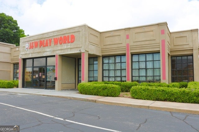 Photo of 1513 Lafayette Parkway, Lagrange, GA 30241 (MLS # 10786092)