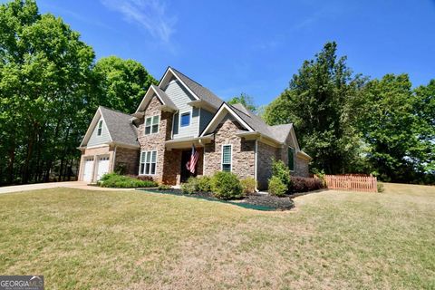 34 Emily LN Bogart GA 30622