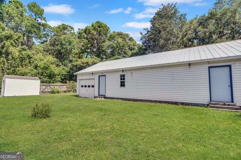 133 Glover (includes 137 & 141 Glover Dr) DR