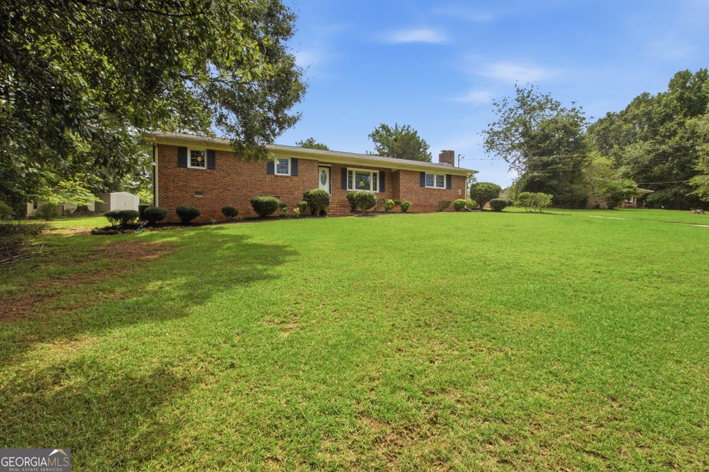 Photo of 520 Springdale Drive, Royston, GA 30662 (MLS # 10815034)