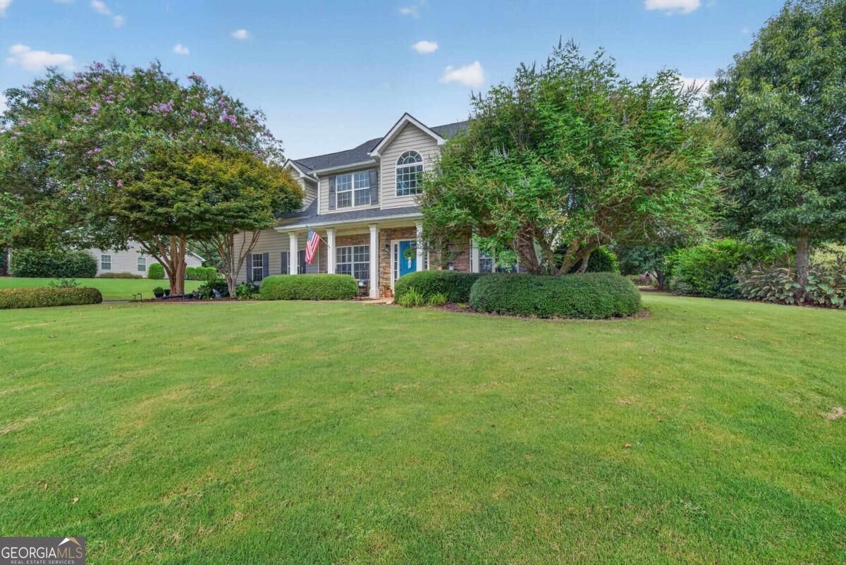 121 Collis CIR