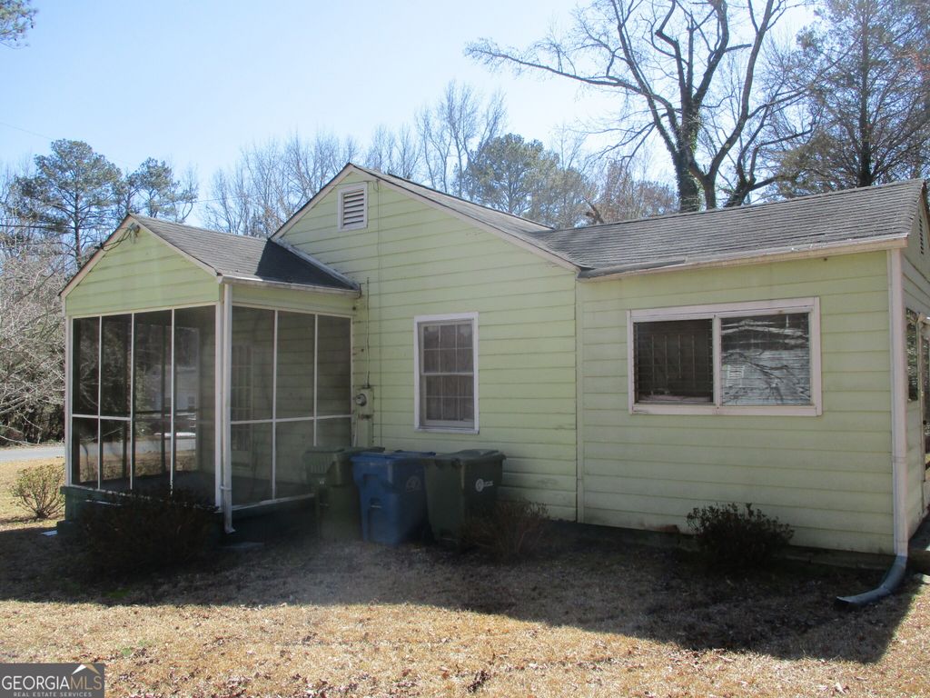 Photo of 1989 Grant Road SW, Atlanta, GA 30331 (MLS # 10655658)