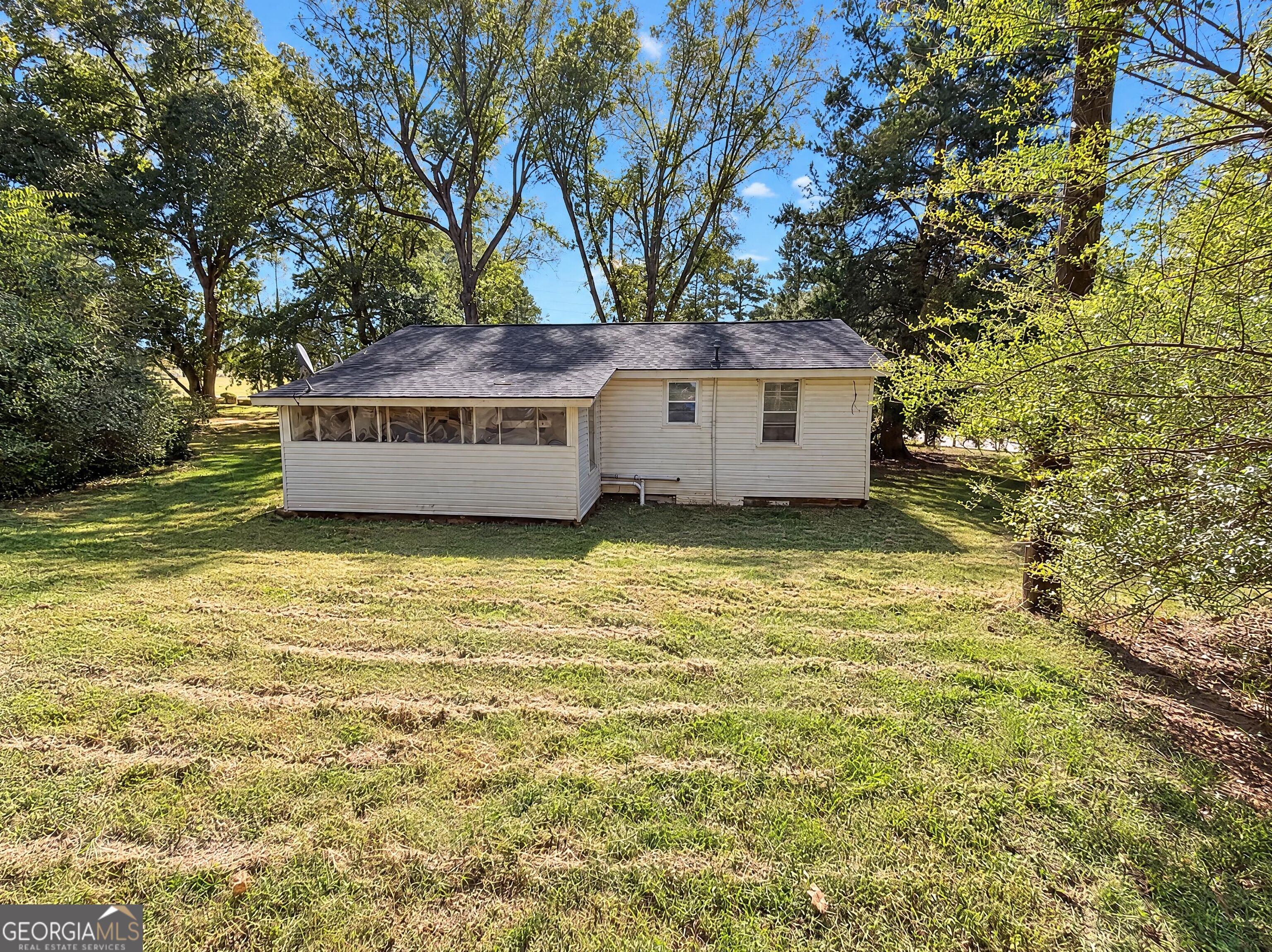 755 Commerce RD