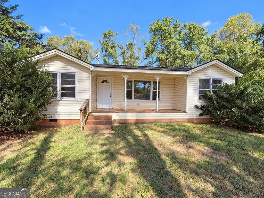 Photo of 755 Commerce Road, Jefferson, GA 30549 (MLS # 10879406)