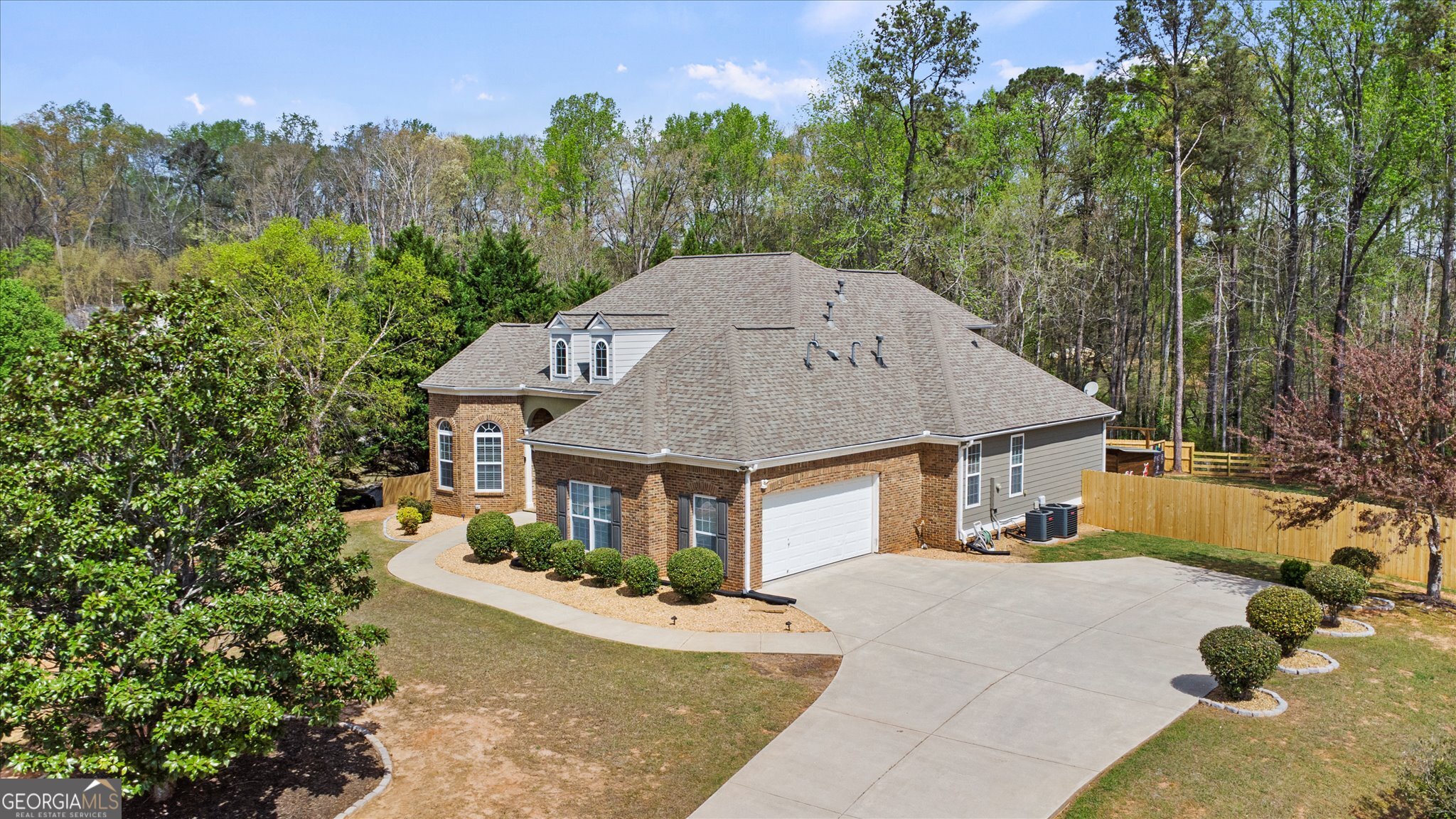 1358 Tamarack Lakes DR