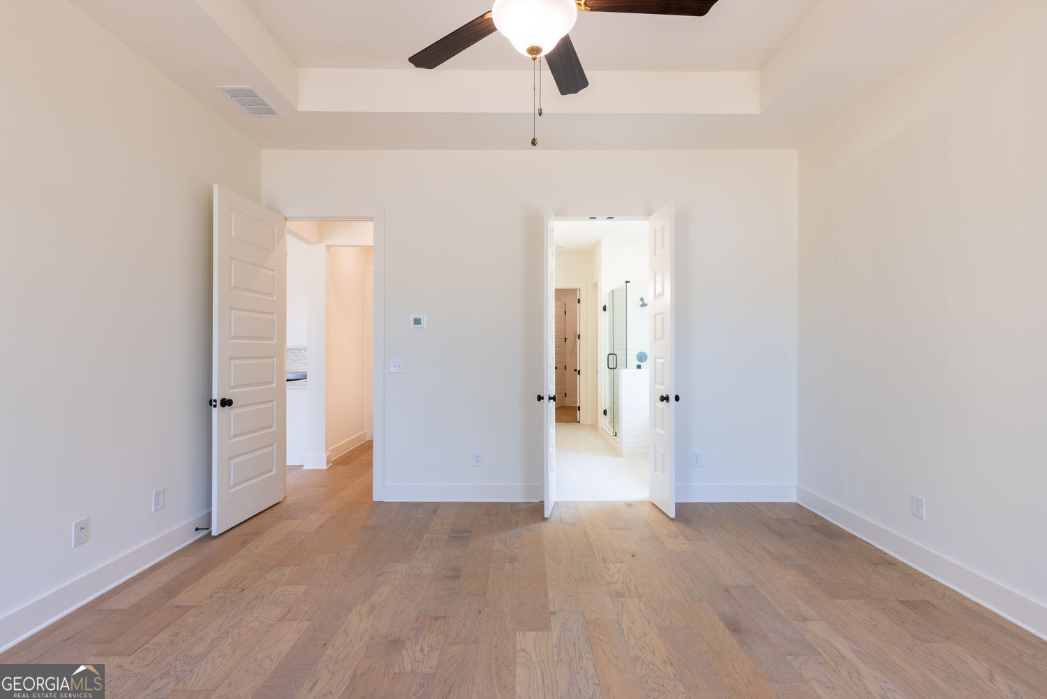 Gainesville, Georgia 30506, United States, 5 Bedrooms Bedrooms, ,5 BathroomsBathrooms,Residential,Active,239328