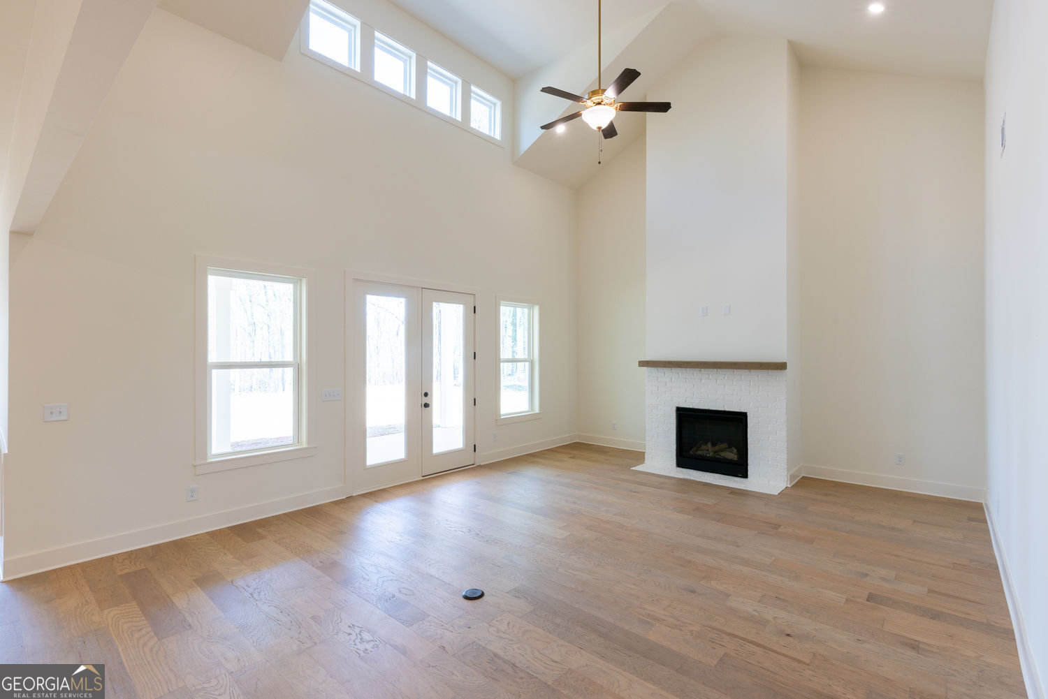 Gainesville, Georgia 30506, United States, 5 Bedrooms Bedrooms, ,5 BathroomsBathrooms,Residential,Active,239328