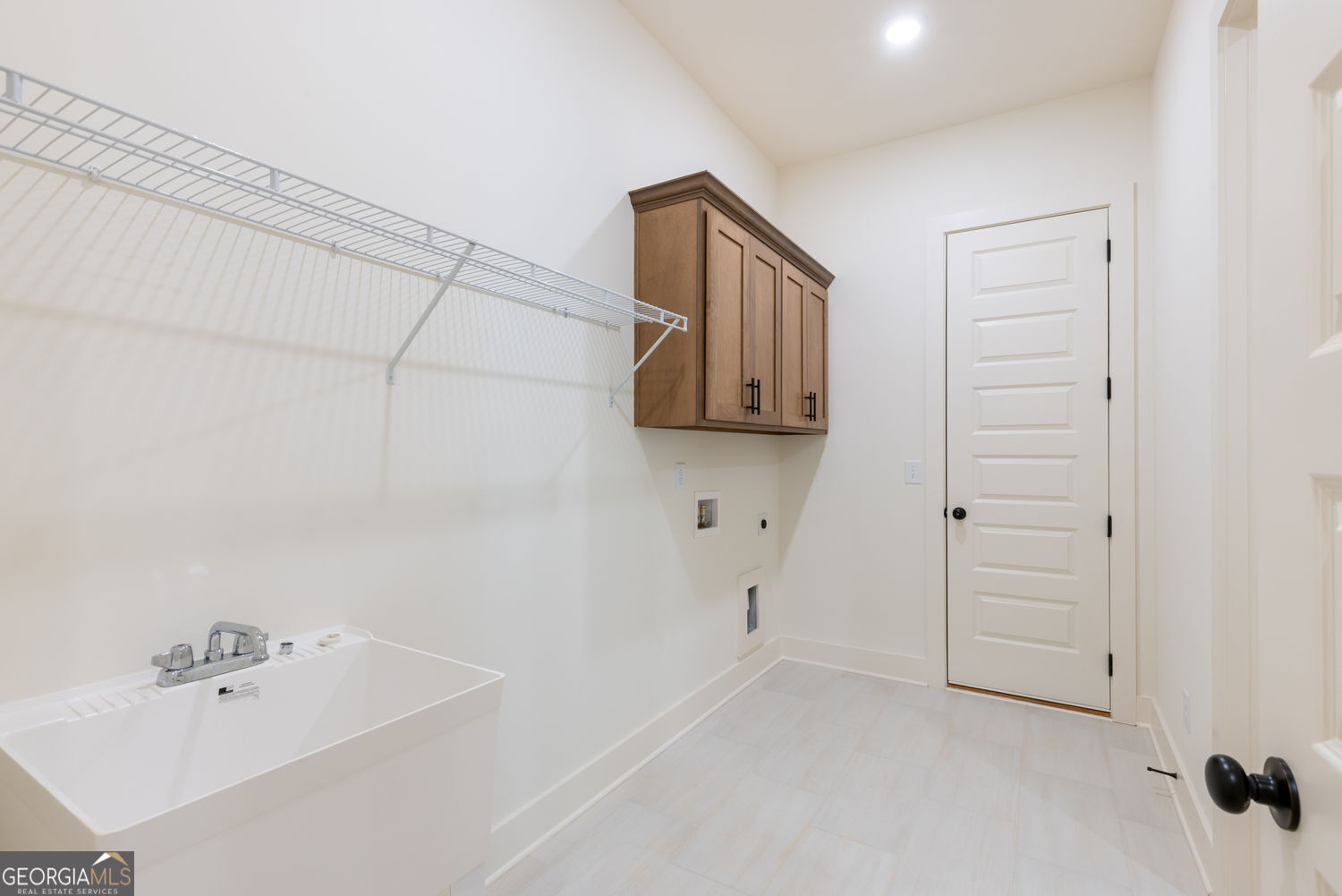 Gainesville, Georgia 30506, United States, 5 Bedrooms Bedrooms, ,5 BathroomsBathrooms,Residential,Active,239328