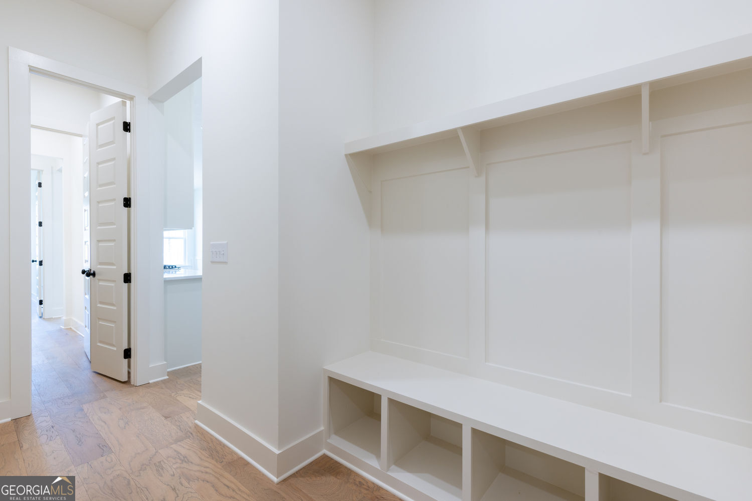 Gainesville, Georgia 30506, United States, 5 Bedrooms Bedrooms, ,5 BathroomsBathrooms,Residential,Active,239328