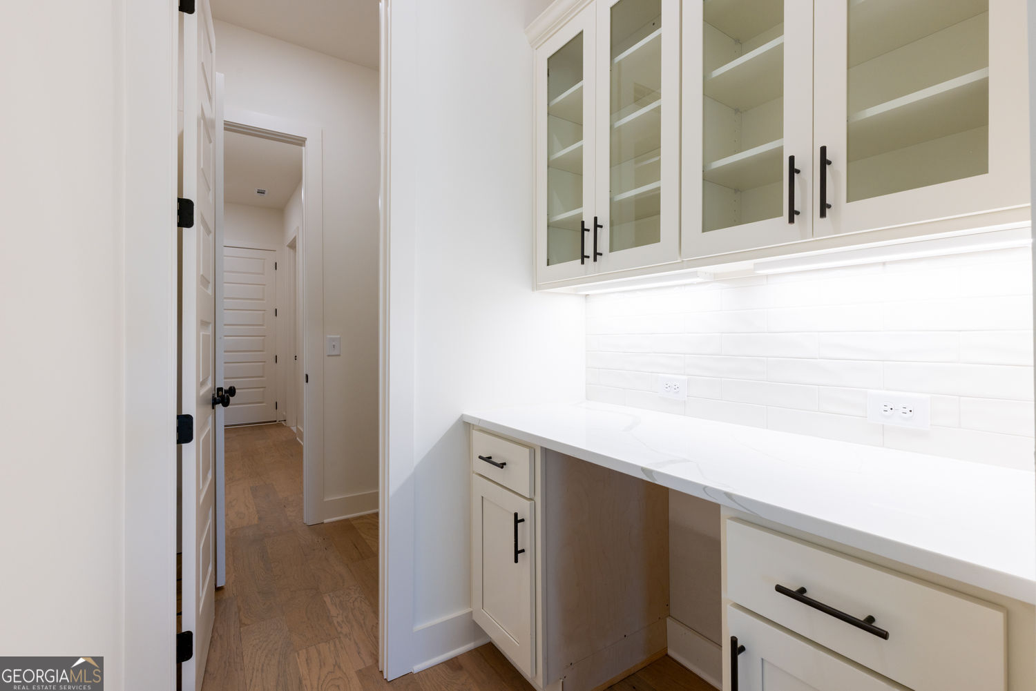 Gainesville, Georgia 30506, United States, 5 Bedrooms Bedrooms, ,5 BathroomsBathrooms,Residential,Active,239328