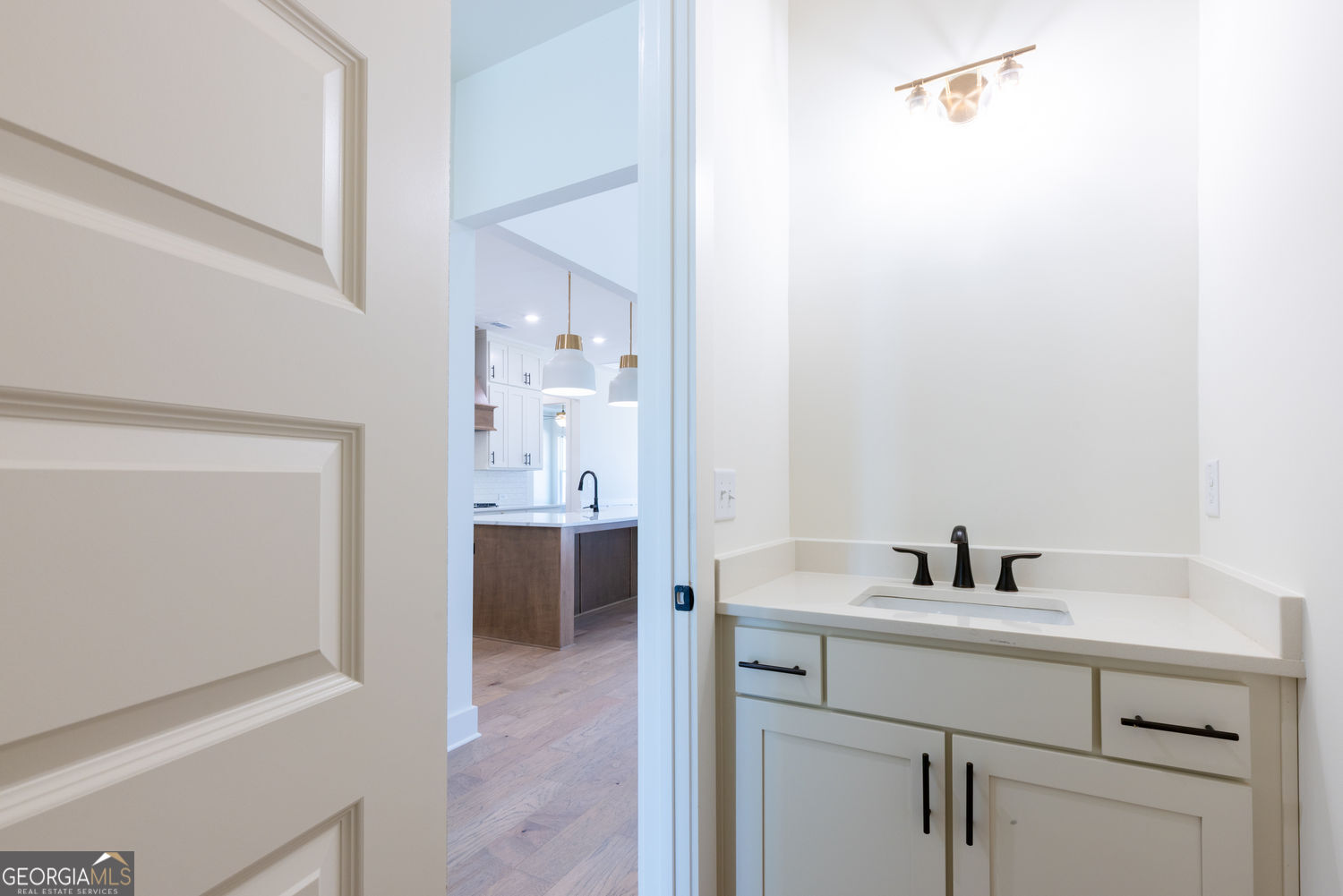 Gainesville, Georgia 30506, United States, 5 Bedrooms Bedrooms, ,5 BathroomsBathrooms,Residential,Active,239328