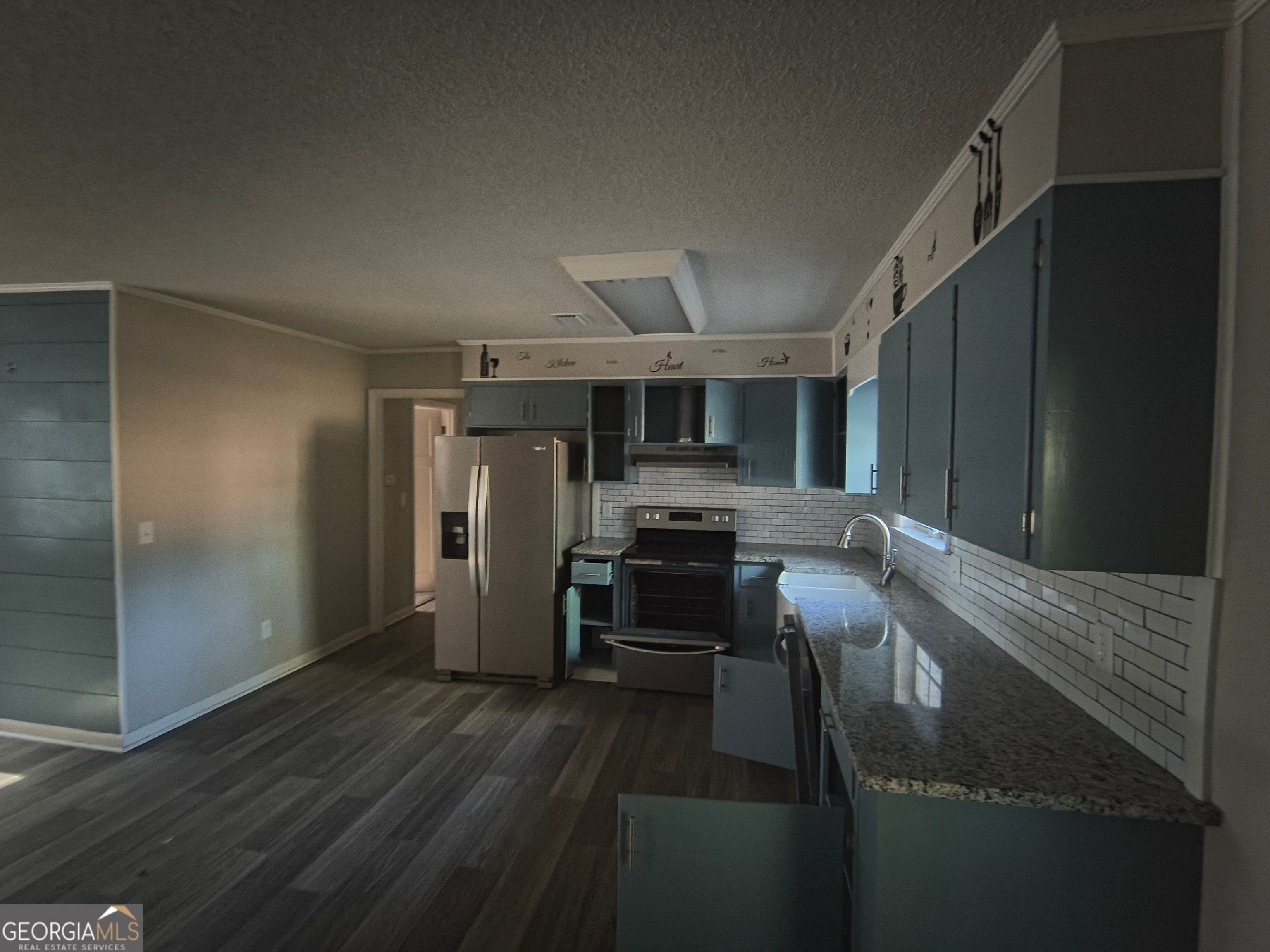 137 Weldon WAY