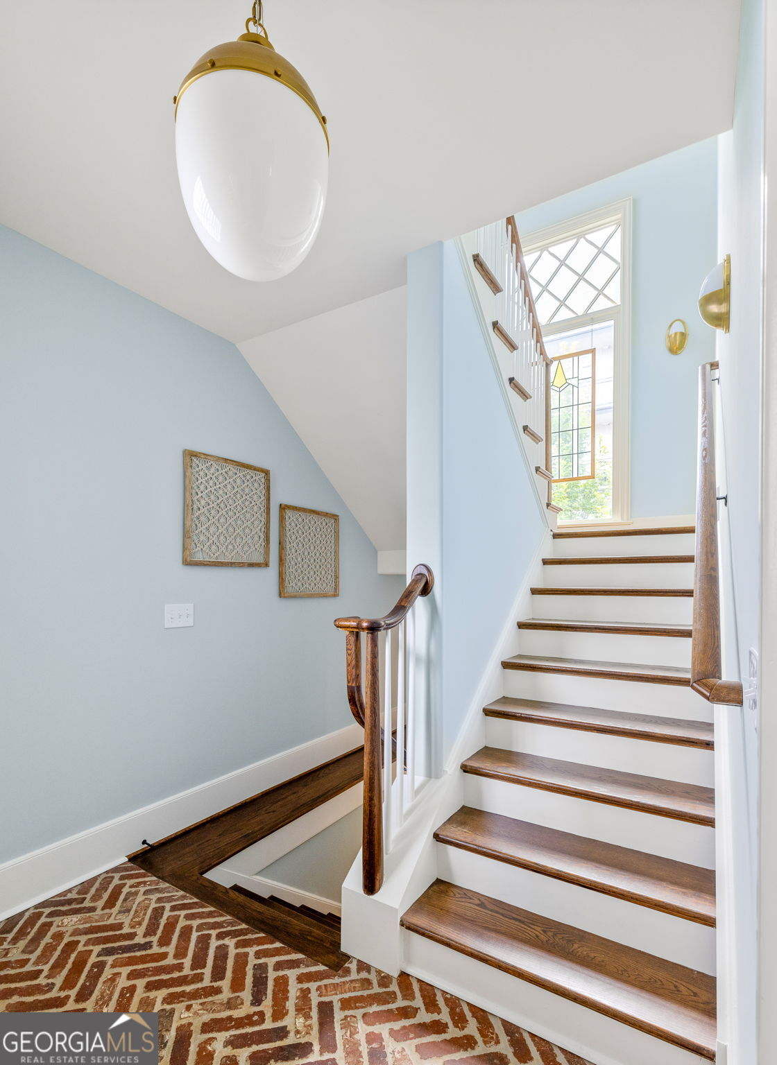 28 Bass ST SE